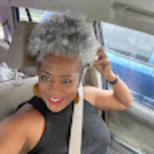 Meet your Posher, Loretta